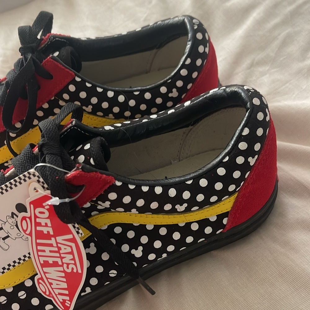 Vans Mens Disney Mickey Mouse Sneakers - Picture 7 of 12